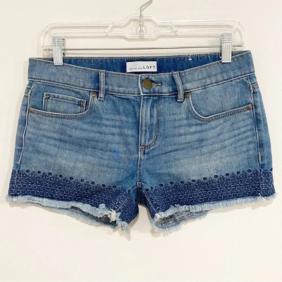 Loft | Frayed Denim Cut Off Shorts Embroidery Size 25/0 - Picture 2 of 7